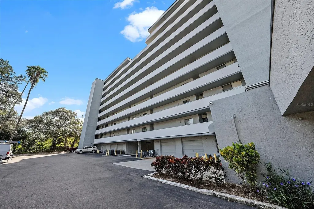 201 W Laurel Street Tampa FL 33602