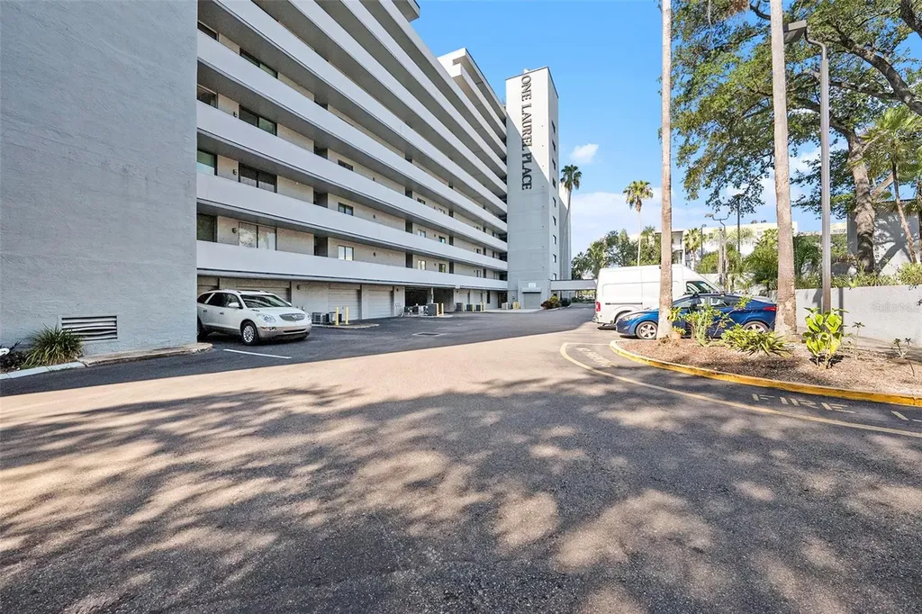 201 W Laurel Street Tampa FL 33602