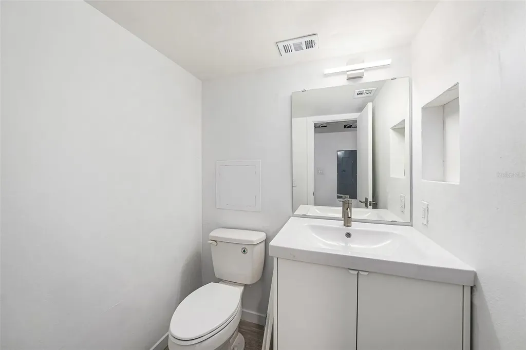 201 W Laurel Street Tampa FL 33602