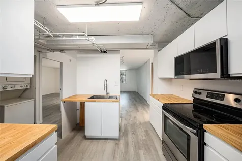 201 W Laurel Street Tampa FL 33602