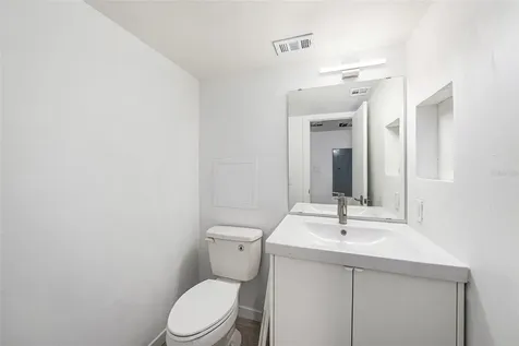201 W Laurel Street Tampa FL 33602