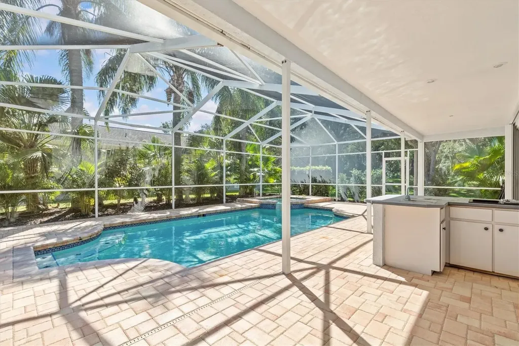 2328 Warwick Drive Oldsmar FL 34677