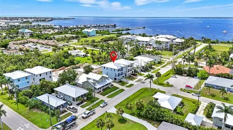 930 W Olympia Avenue Punta Gorda FL 33950
