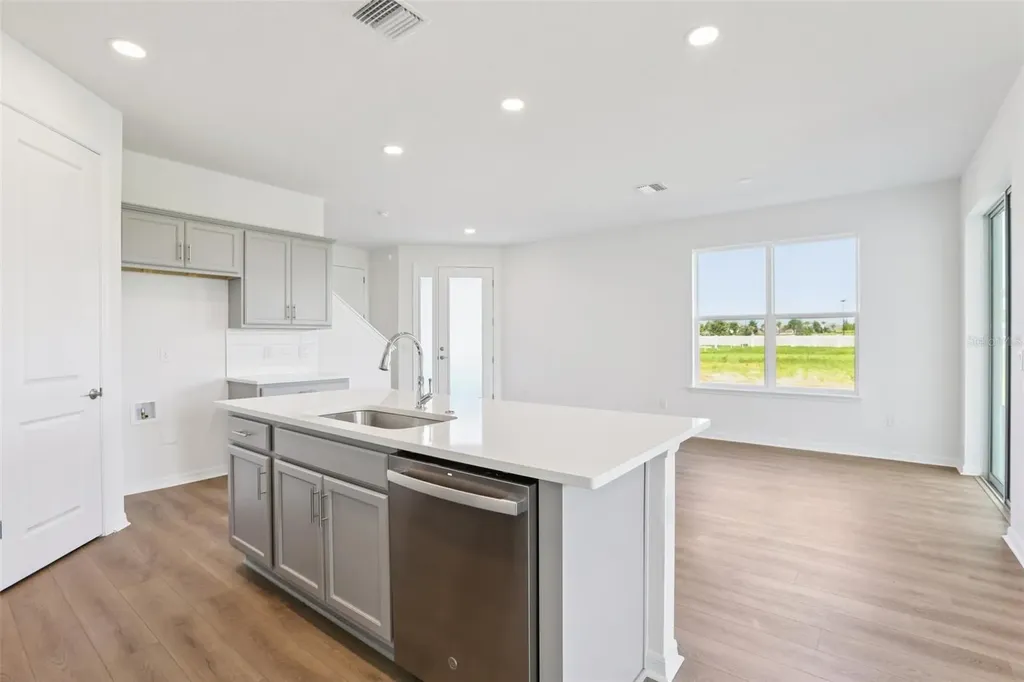 31445 Spanish Mission Road San Antonio FL 33576