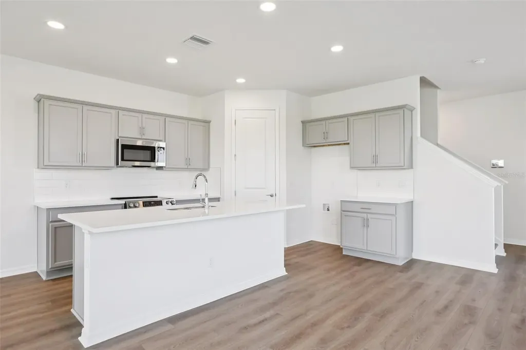 31445 Spanish Mission Road San Antonio FL 33576