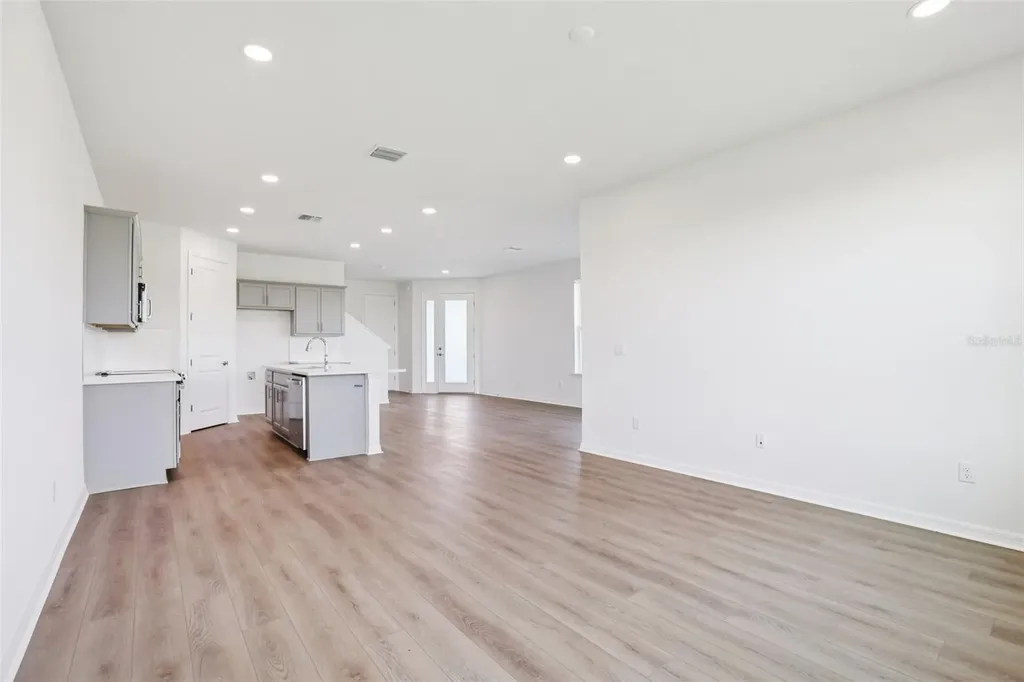 31445 Spanish Mission Road San Antonio FL 33576