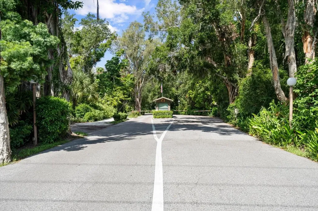 1520 Pelican Point Drive Sarasota FL 34231