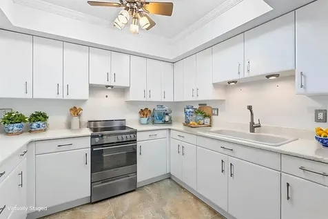 1520 Pelican Point Drive Sarasota FL 34231