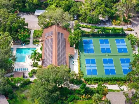 1520 Pelican Point Drive Sarasota FL 34231