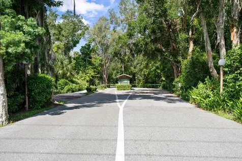 1520 Pelican Point Drive Sarasota FL 34231