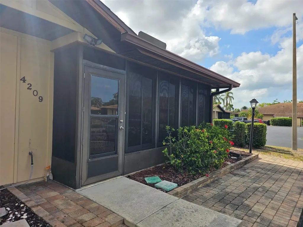 4209 66th Street Circle W Bradenton FL 34209