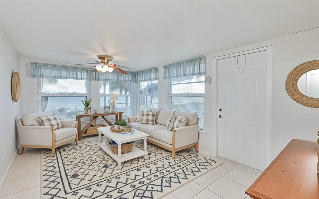 812 White Heron Boulevard Ruskin FL 33570
