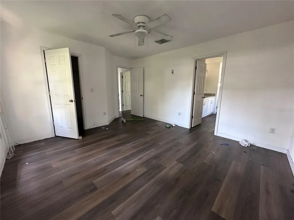 5301 Royal Oak Drive Tampa FL 33610