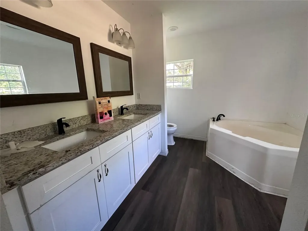 5301 Royal Oak Drive Tampa FL 33610