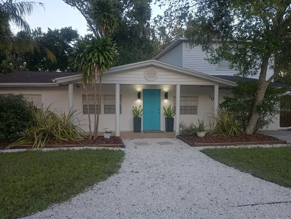 10905 N 50th Street Tampa FL 33617