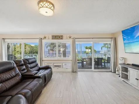 5101 Westshore Drive New Port Richey FL 34652