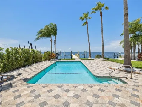 5101 Westshore Drive New Port Richey FL 34652