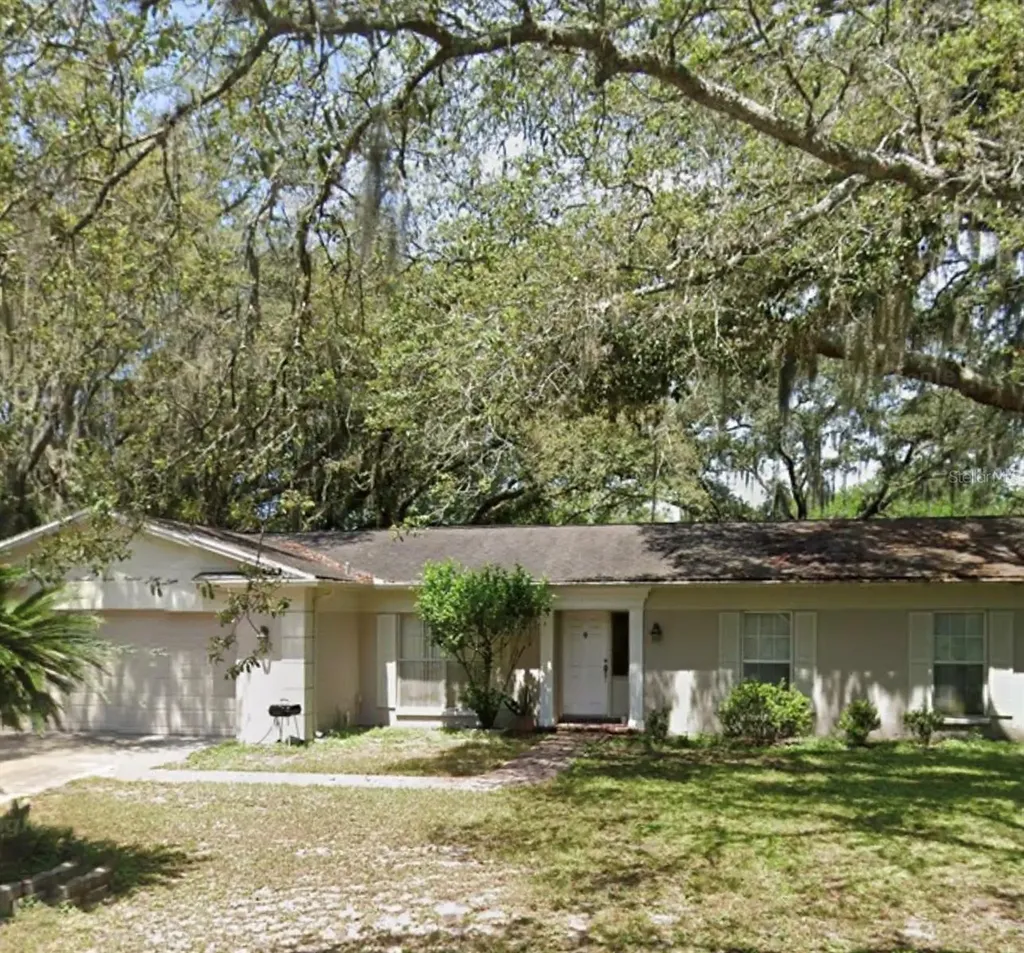 11708 Sycamore Place Tampa FL 33617