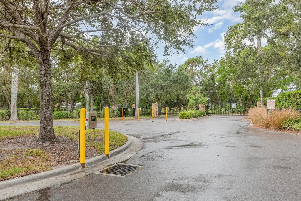 1125 Grantham Drive Sarasota FL 34234