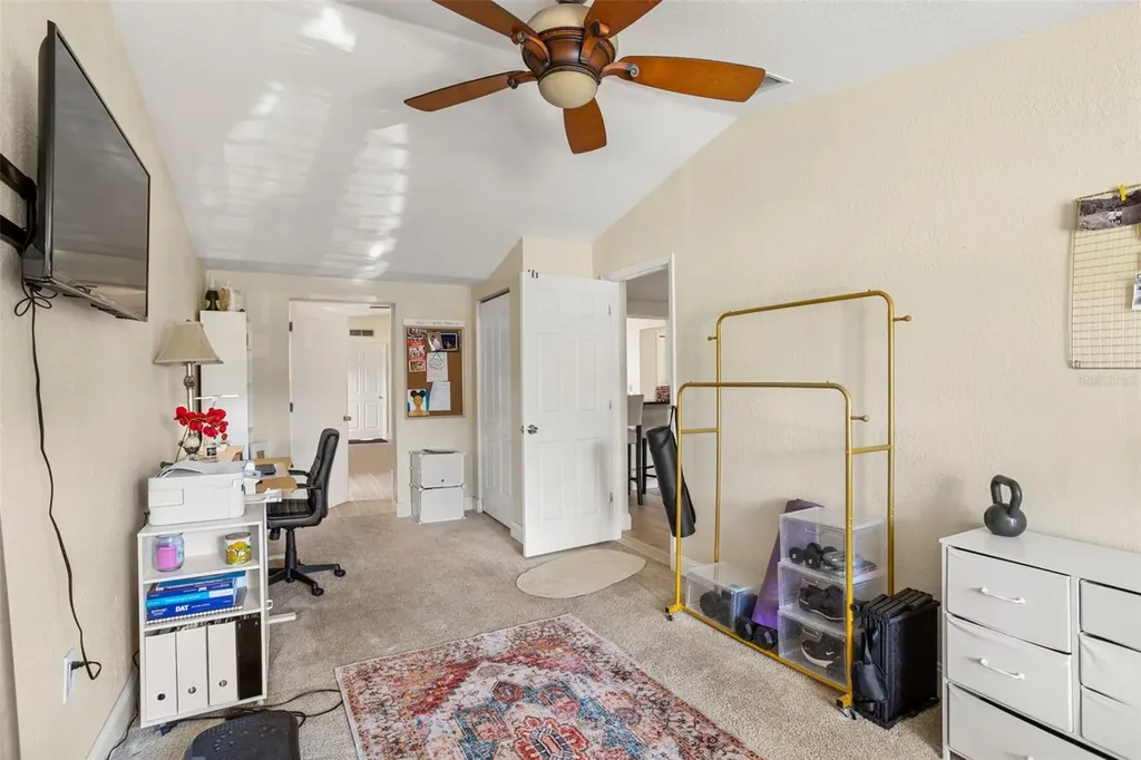 8915 59th Way N Pinellas Park FL 33782