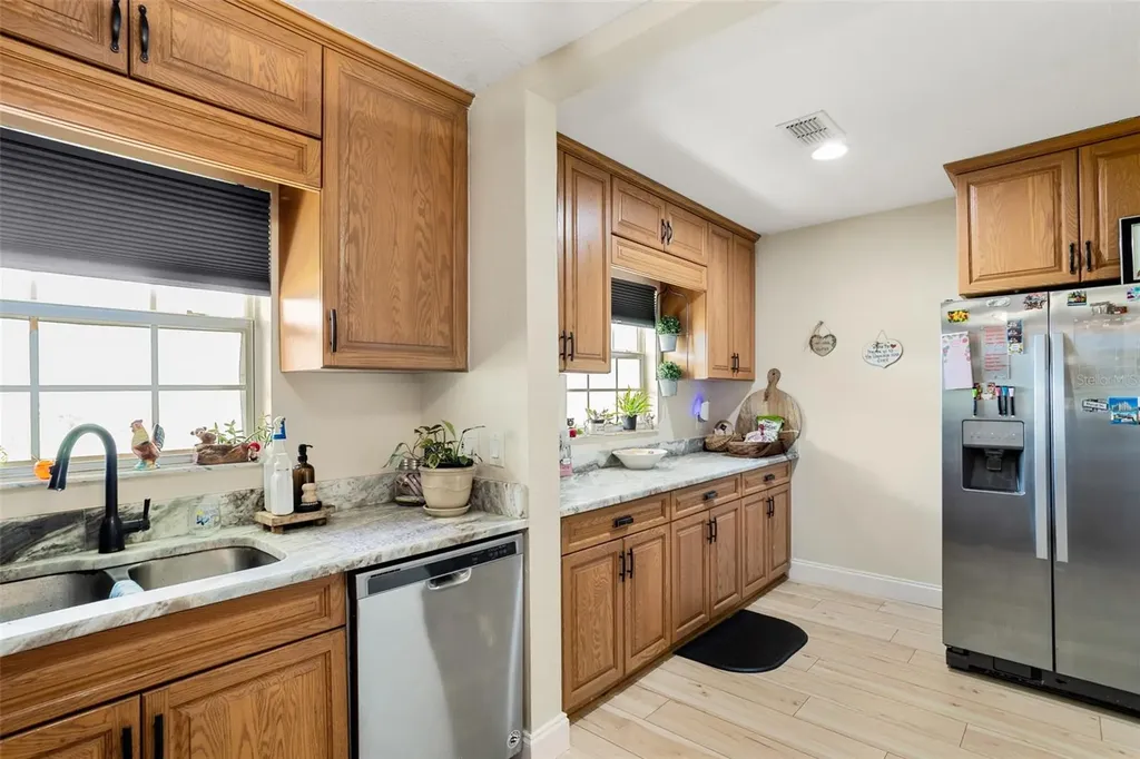 8915 59th Way N Pinellas Park FL 33782
