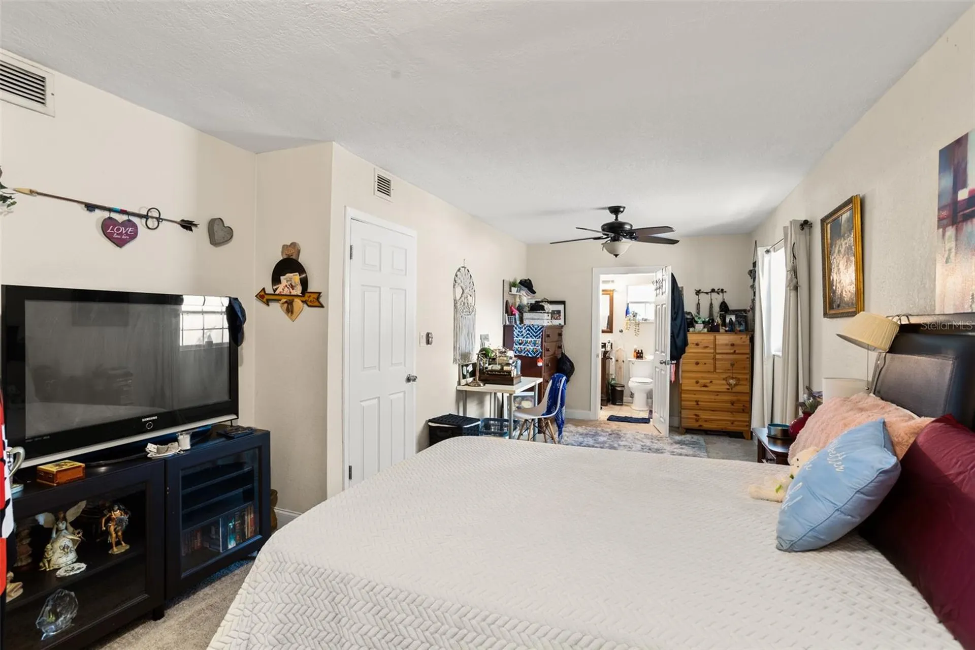8915 59th Way N Pinellas Park FL 33782