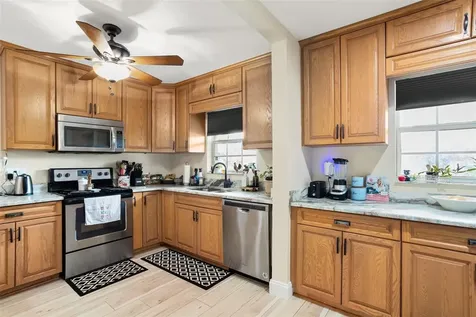 8915 59th Way N Pinellas Park FL 33782