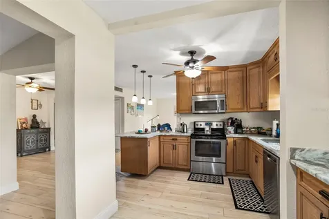 8915 59th Way N Pinellas Park FL 33782