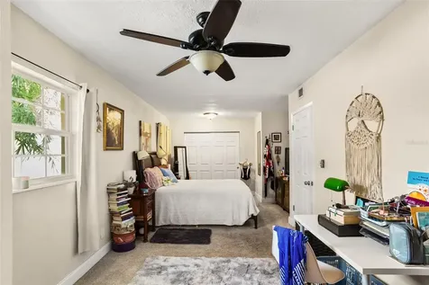 8915 59th Way N Pinellas Park FL 33782