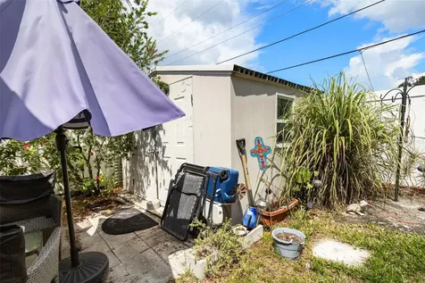 8915 59th Way N Pinellas Park FL 33782