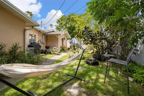 8915 59th Way N Pinellas Park FL 33782