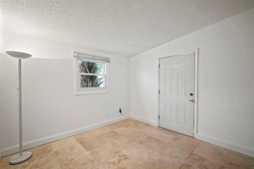 4712 Bessie Road Tampa FL 33615