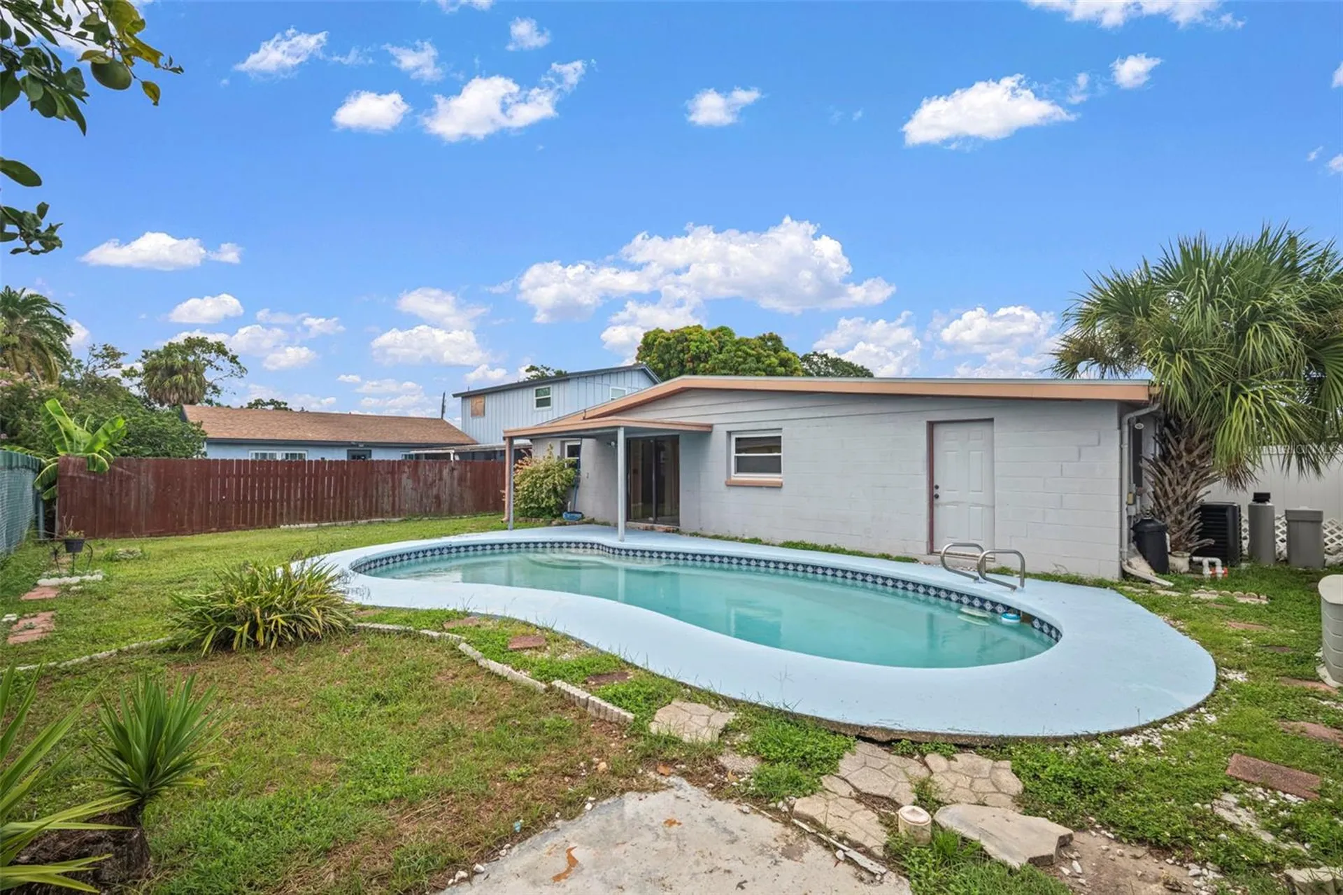 4712 Bessie Road Tampa FL 33615