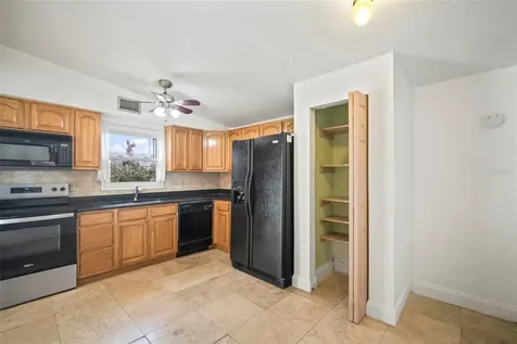 4712 Bessie Road Tampa FL 33615