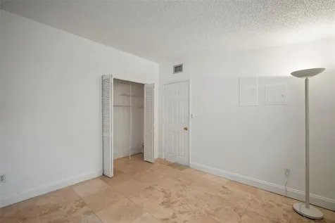 4712 Bessie Road Tampa FL 33615