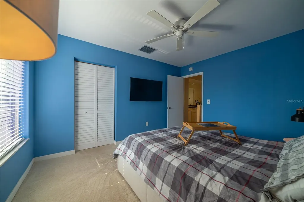 3861 S Lake Drive Tampa FL 33614