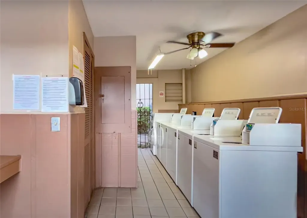 3861 S Lake Drive Tampa FL 33614