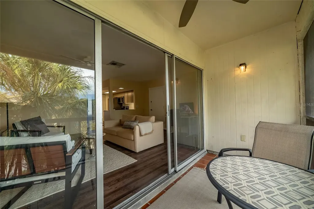 3861 S Lake Drive Tampa FL 33614
