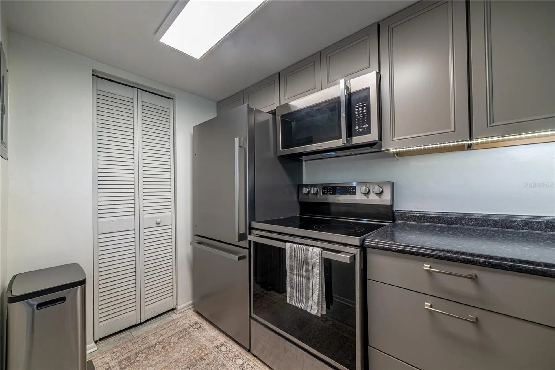 3861 S Lake Drive Tampa FL 33614