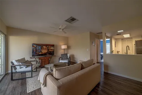 3861 S Lake Drive Tampa FL 33614