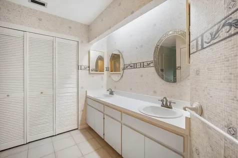 8704 40th Lane N Pinellas Park FL 33782