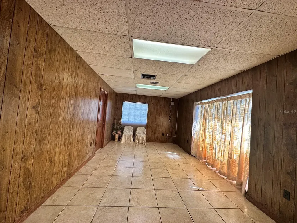 820 E Orange Avenue Eustis FL 32726