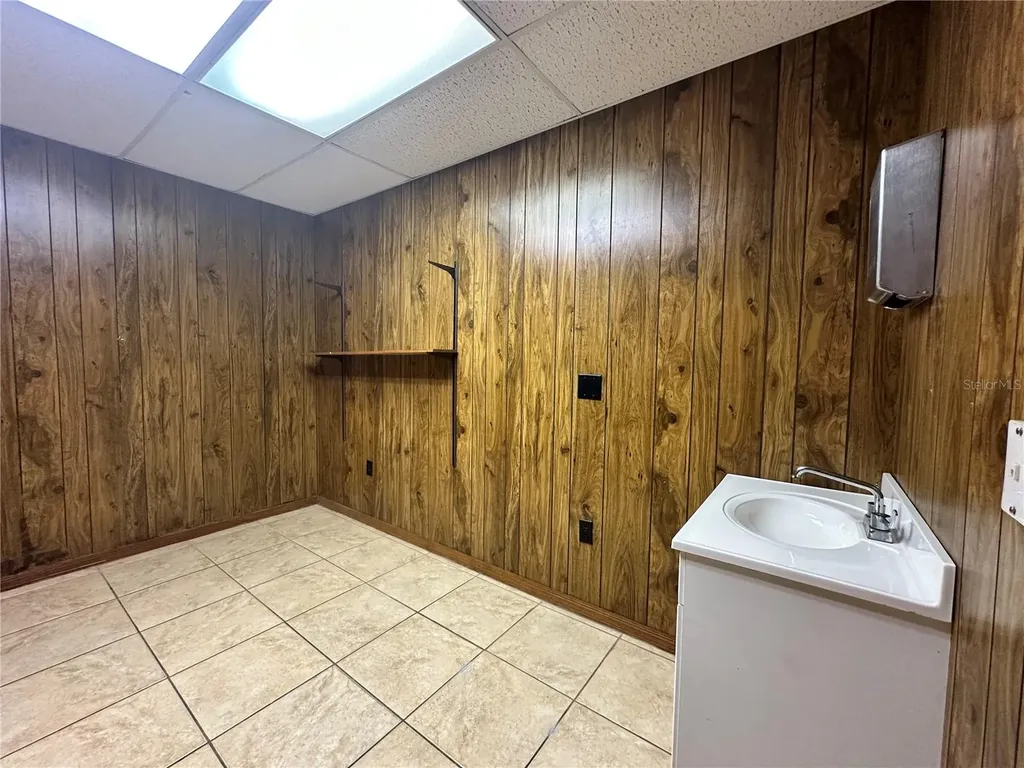 820 E Orange Avenue Eustis FL 32726