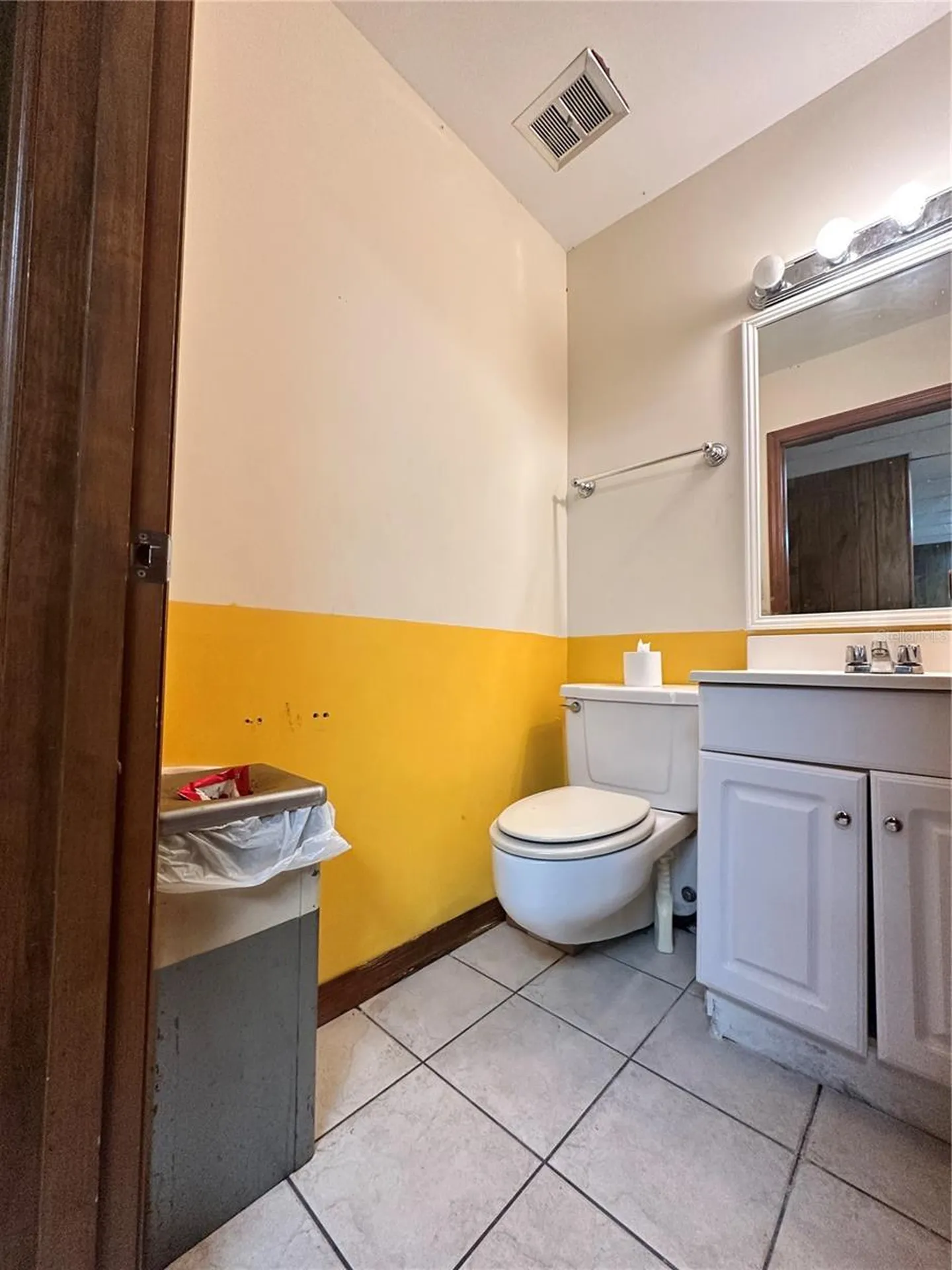 820 E Orange Avenue Eustis FL 32726