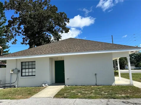 820 E Orange Avenue Eustis FL 32726
