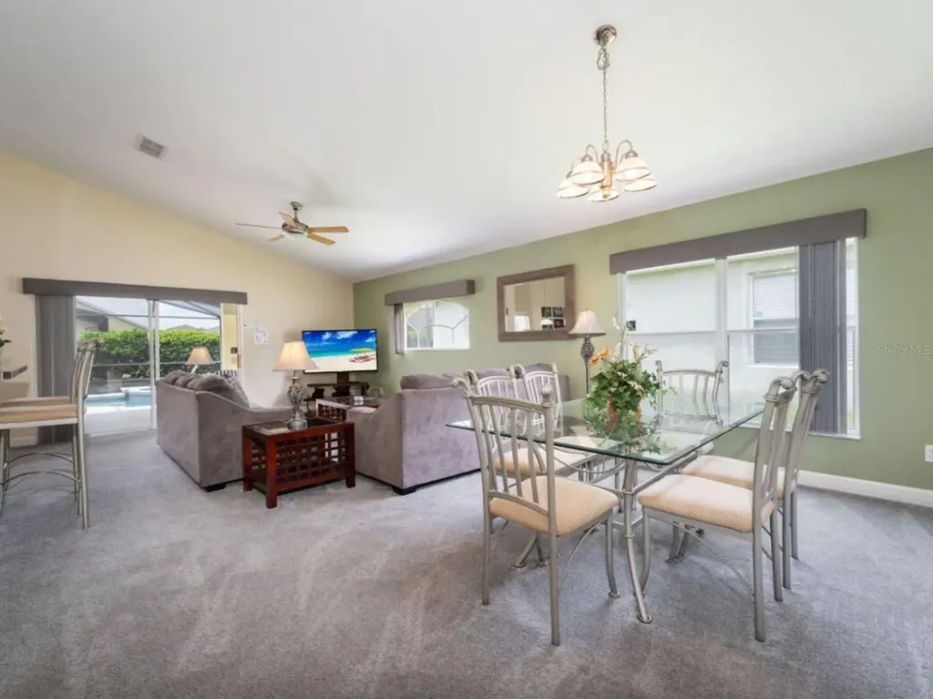 641 Old Bridge Circle Davenport FL 33897