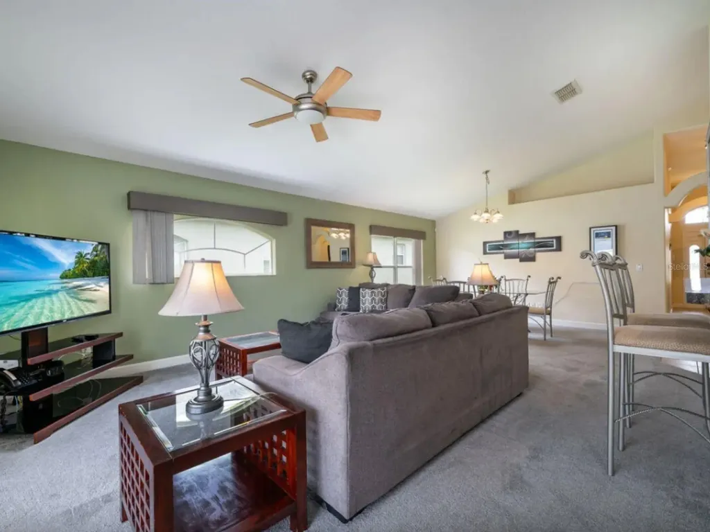 641 Old Bridge Circle Davenport FL 33897