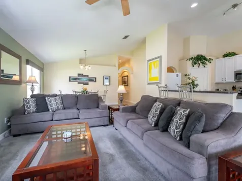 641 Old Bridge Circle Davenport FL 33897