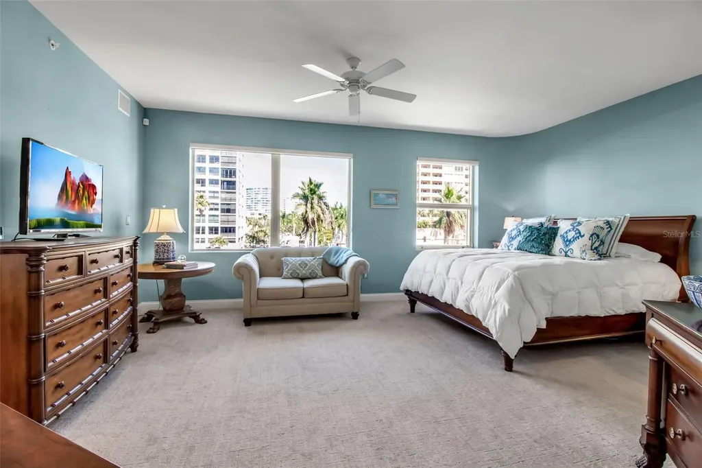 128 Golden Gate Point Sarasota FL 34236
