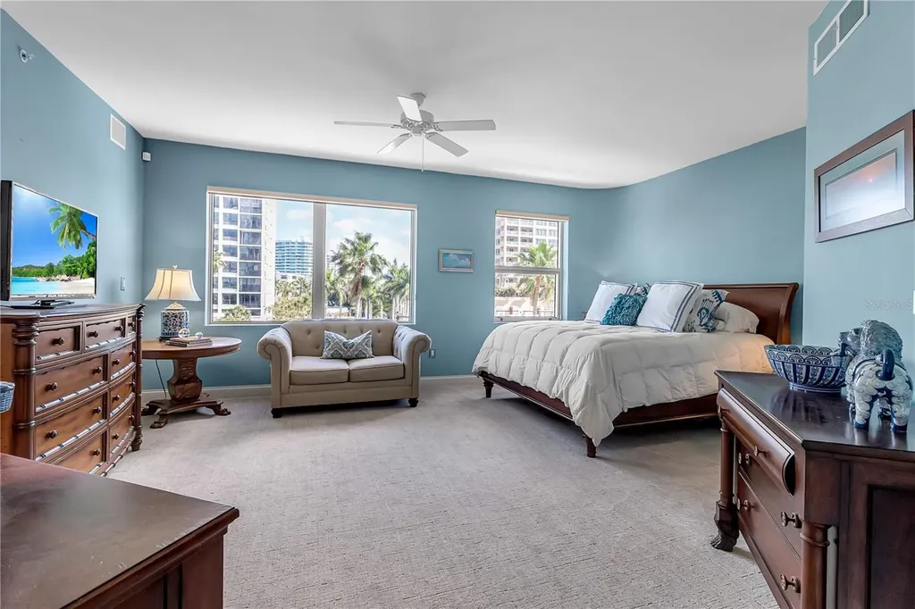 128 Golden Gate Point Sarasota FL 34236